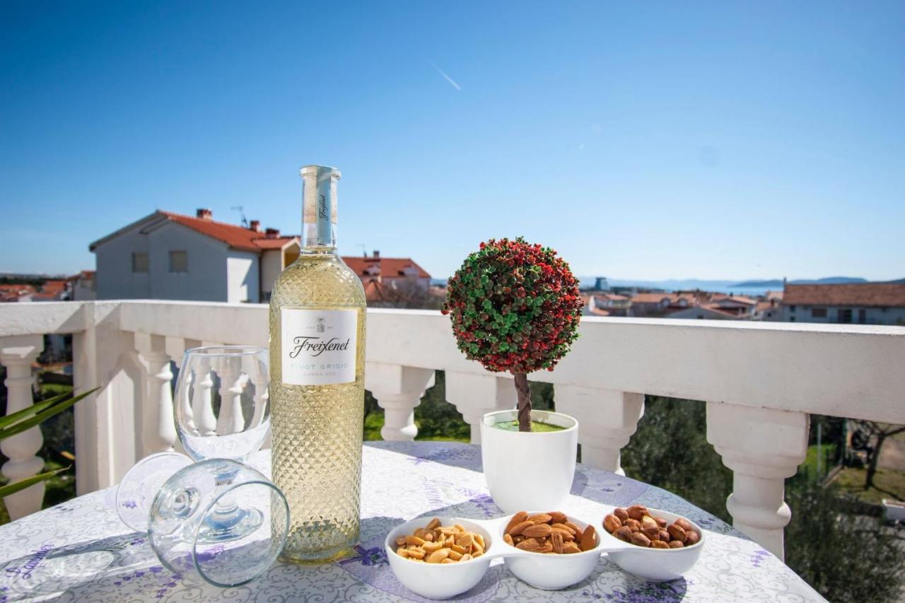 Family Holiday Apartments Lucia Vodice Extérieur photo