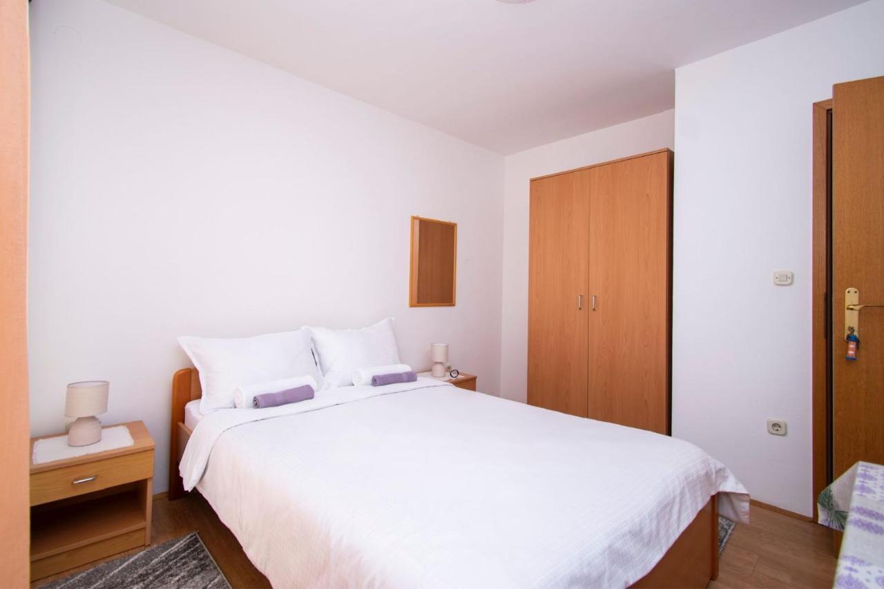 Family Holiday Apartments Lucia Vodice Extérieur photo