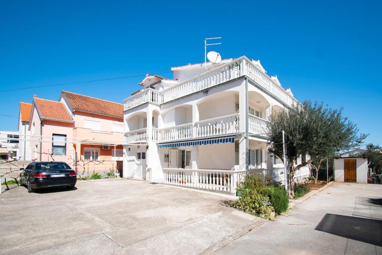 Family Holiday Apartments Lucia Vodice Extérieur photo
